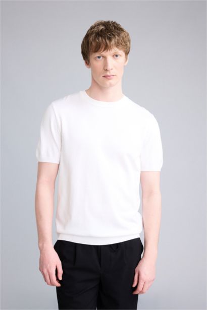 Standard Fit Crew Neck Knitwear T-Shirt