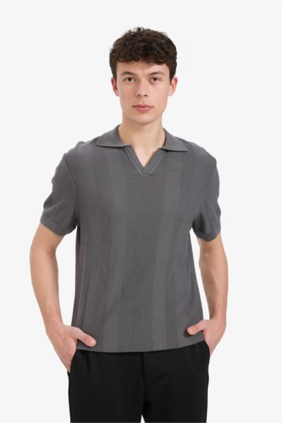 Coupe standard Tricot Polo à manches courtes