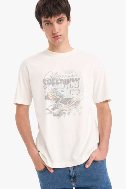 Boxy Fit Hot Wheels Licensed Crew Neck Printed Short Sleeve T-Shirt