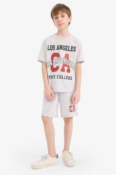 طقم اولادي رمادي شورت وتيشيرت - قطعتين