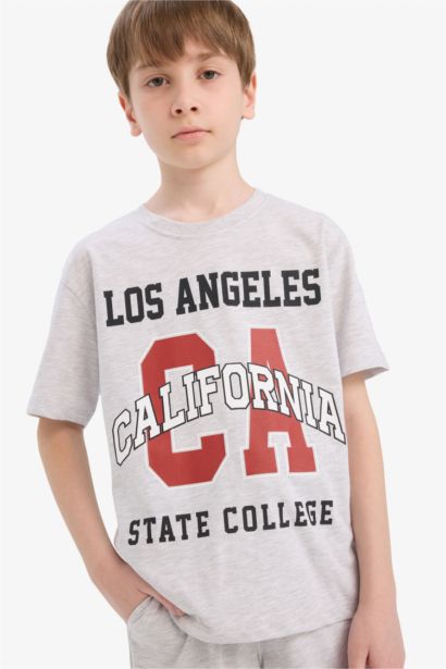 طقم اولادي رمادي شورت وتيشيرت - قطعتين