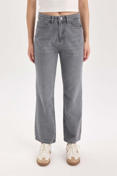 Straight Fit Jeans