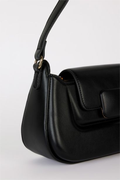 Woman Faux Leather Shoulder Bag
