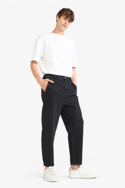 Relaxed Slouchy Fit Wide Leg Jeans