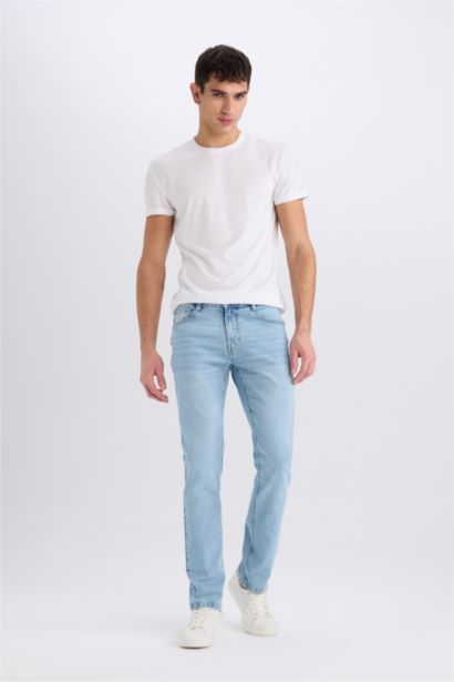 Pedro Slim Fit Normal Waist Jeans