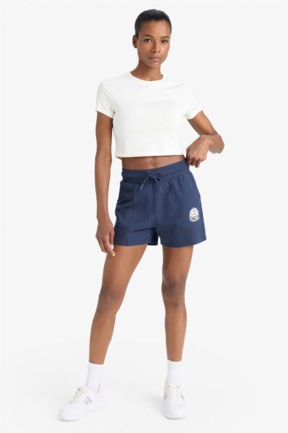 Standard Fit Thin Sweatshirt Fabric Short Leg Shorts