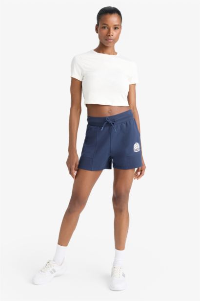 Standard Fit Thin Sweatshirt Fabric Short Leg Shorts