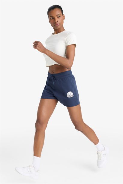 Standard Fit Thin Sweatshirt Fabric Short Leg Shorts