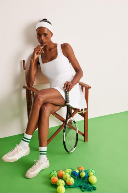 فستان تنس قصير مع ليجن قصة عادية من DeFactoFit