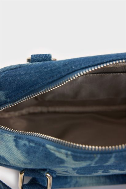 حقيبة كتف نسائية من جينز