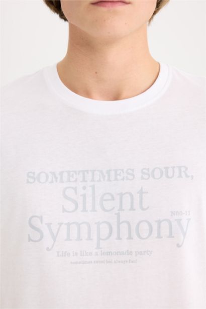 تيشيرت نص كم قصة عادية برقبة مستديرة