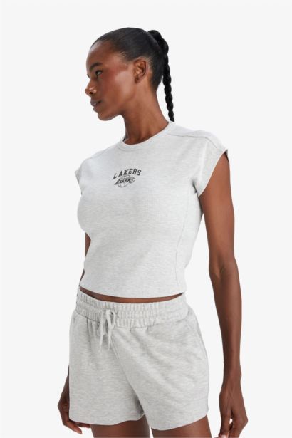 DeFactoFit NBA Los Angeles Lakers Standard Fit Embroidered T-Shirt