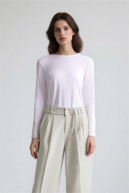 توب فيسكوز أبيض من Fall in Love