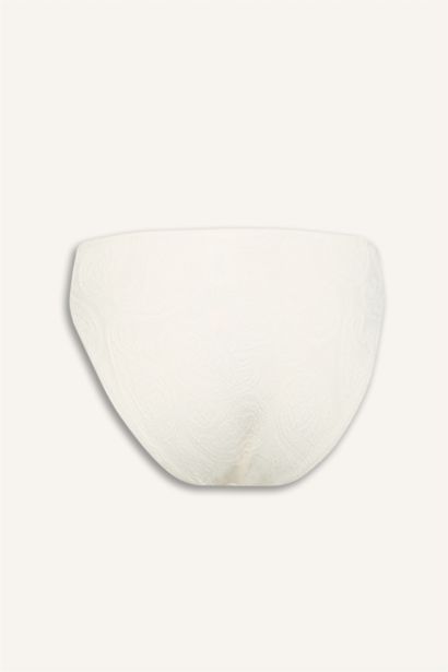 بيكيني سفلي مطرز قصة عادية من Fall in Love