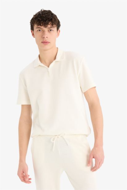 Regular Fit Polo Yaka Kısa Kollu Dokulu Tişört