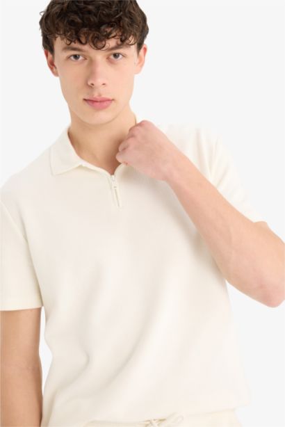 Regular Fit Polo Yaka Kısa Kollu Dokulu Tişört