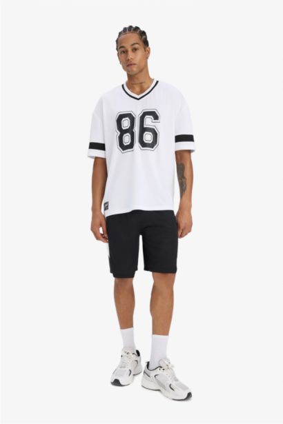DeFactoFit Oversize Fit V Neck Printed Sports T-Shirt