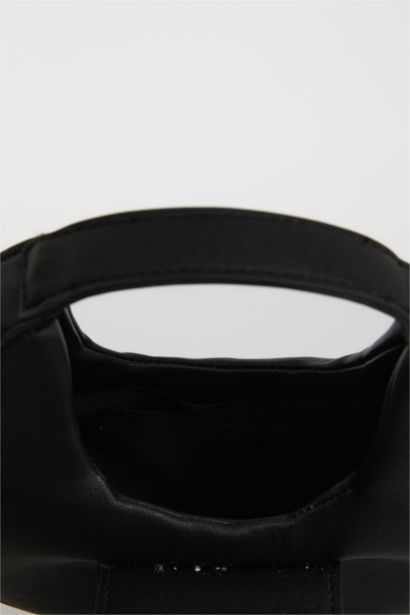 جنطة يد نسائي