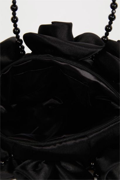 DCEY x DeFacto Kadın Saten Güllü Baget Çanta