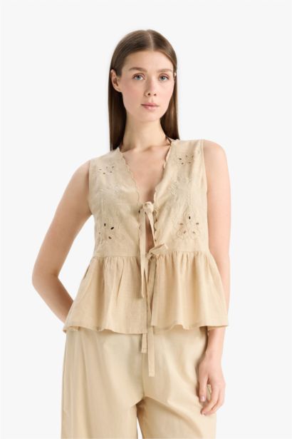 Fall in Love Regular Fit Embroidered Tie Front Beach Top