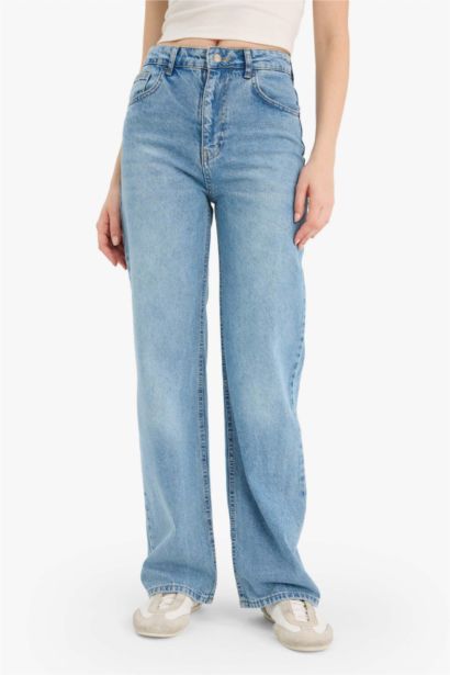 Wide Leg High Waist 90's Jeans