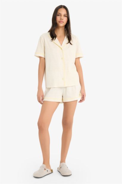 Fall in Love Short Sleeve Top Shorts 2 Piece Pajama Set