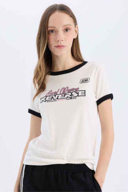 تيشيرت نص ردن ريبانا قصة عادية