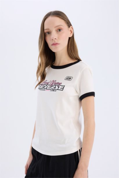 تيشيرت نص ردن ريبانا قصة عادية