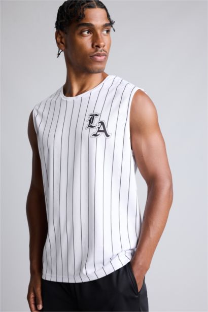 Standard Fit Printed Crew Neck Sleeveless Tank Top