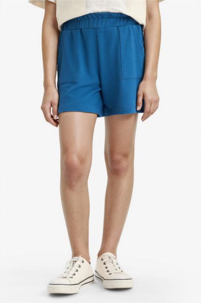 شورت بناتي بجيب وخصر مطاطي