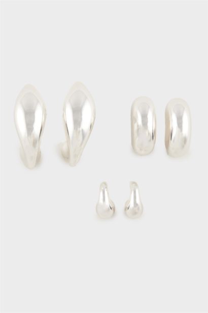 Woman 3 Piece Pearl Earrings