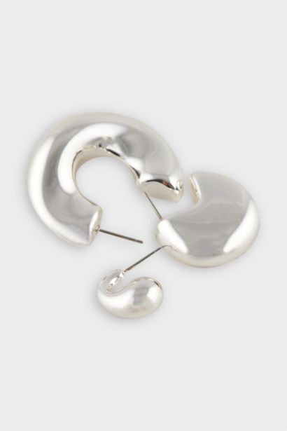 Woman 3 Piece Pearl Earrings