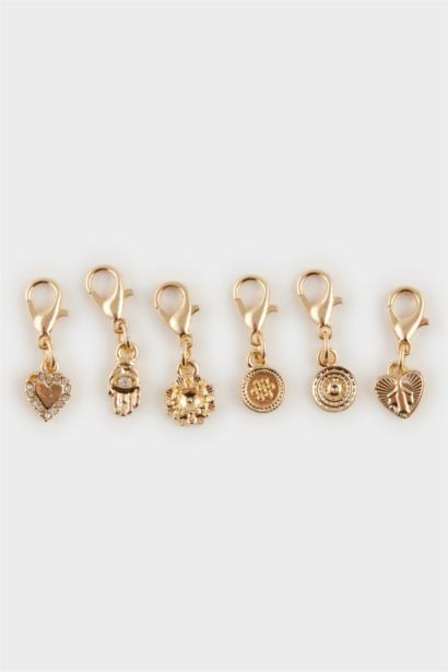 Woman Gold Detailed Necklace