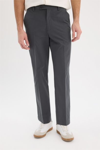 Straight Leg Pocketed Jogger Pants