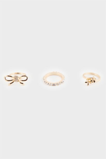 Woman 3 Piece Gold Rings