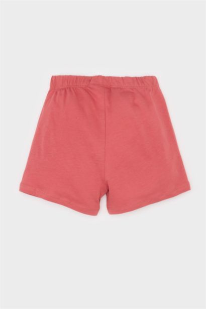 بيجامة من قطعتين