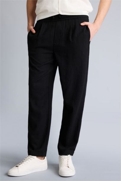 Pantalon aspect lin à coupe décontractée