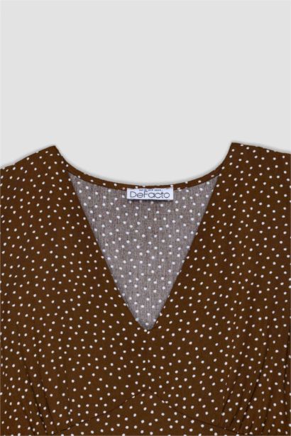 فستان ميدي فلورال بقصة A بياقة V