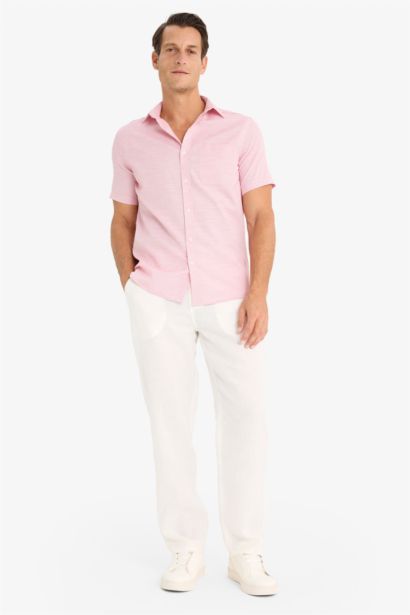 Chemise basique à manches courtes en tissu léger