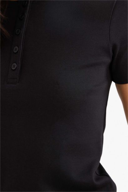 تيشيرت نص ردن سليم فيت قصة ضيقة