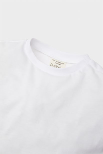 تيشيرت بيبي بناتي أبيض كم طويل قصة عادية بياقة مستديرة