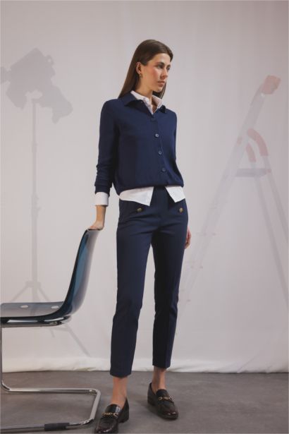 Skinny Fit Yüksek Bel Cepli Düğmeli Düz Paça Kumaş Pantolon