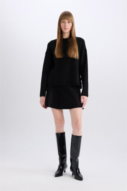 تنورة قصيرة من تريكو قصة A