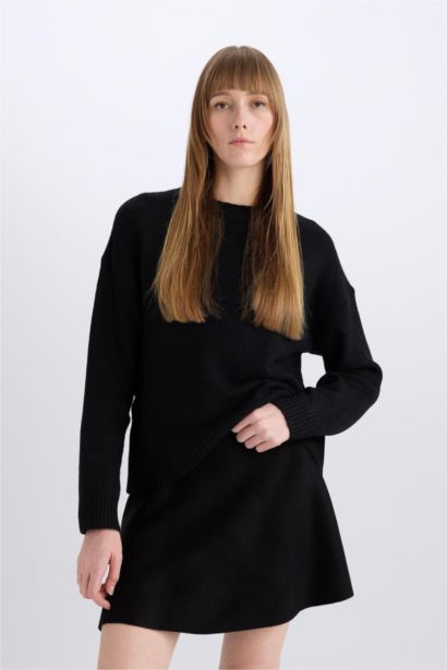 تنورة قصيرة من تريكو قصة A