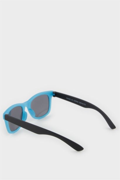 Ер балаларға арналған дөңгелек көк пластик жақтаулы қара линзалы УФ күннен қорғайтын көзілдірік