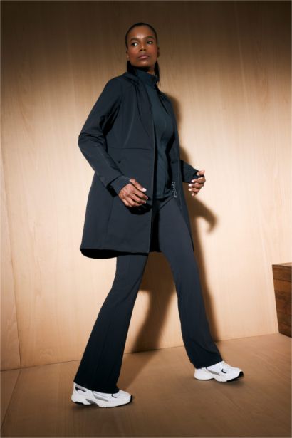 Su İtici Softshell Slim Fit Dar Kesim Kapüşonlu Fermuarlı Cepli Parka