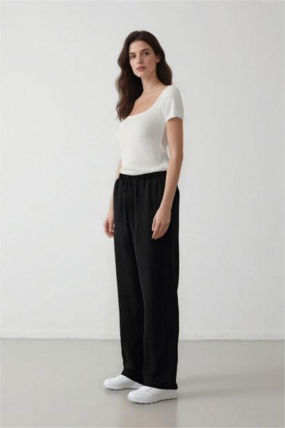 Carrot Fit Trousers