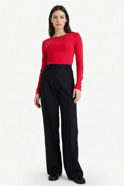 تيشيرت بيزك سادة مضلع ردن طويل سليم فيت