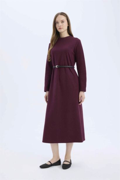 Regular Fit Crew Neck Belted Selanik Fabric Maxi Dress
