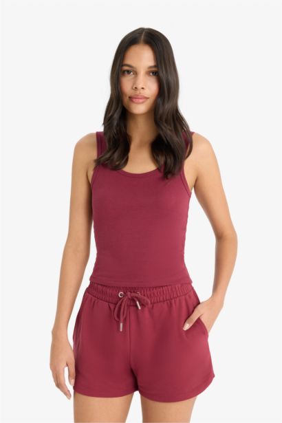 فانيلة مضلع سليم فيت بياقة مدورة بيزك